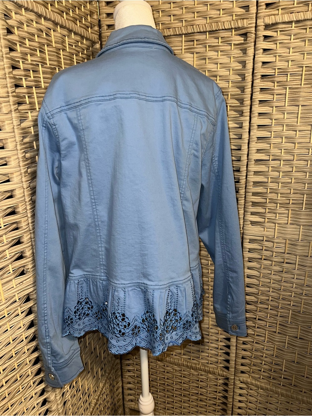 Susan Graver Light Blue Embroidered Hem Women's denim Jacket - Picture 3 of 8